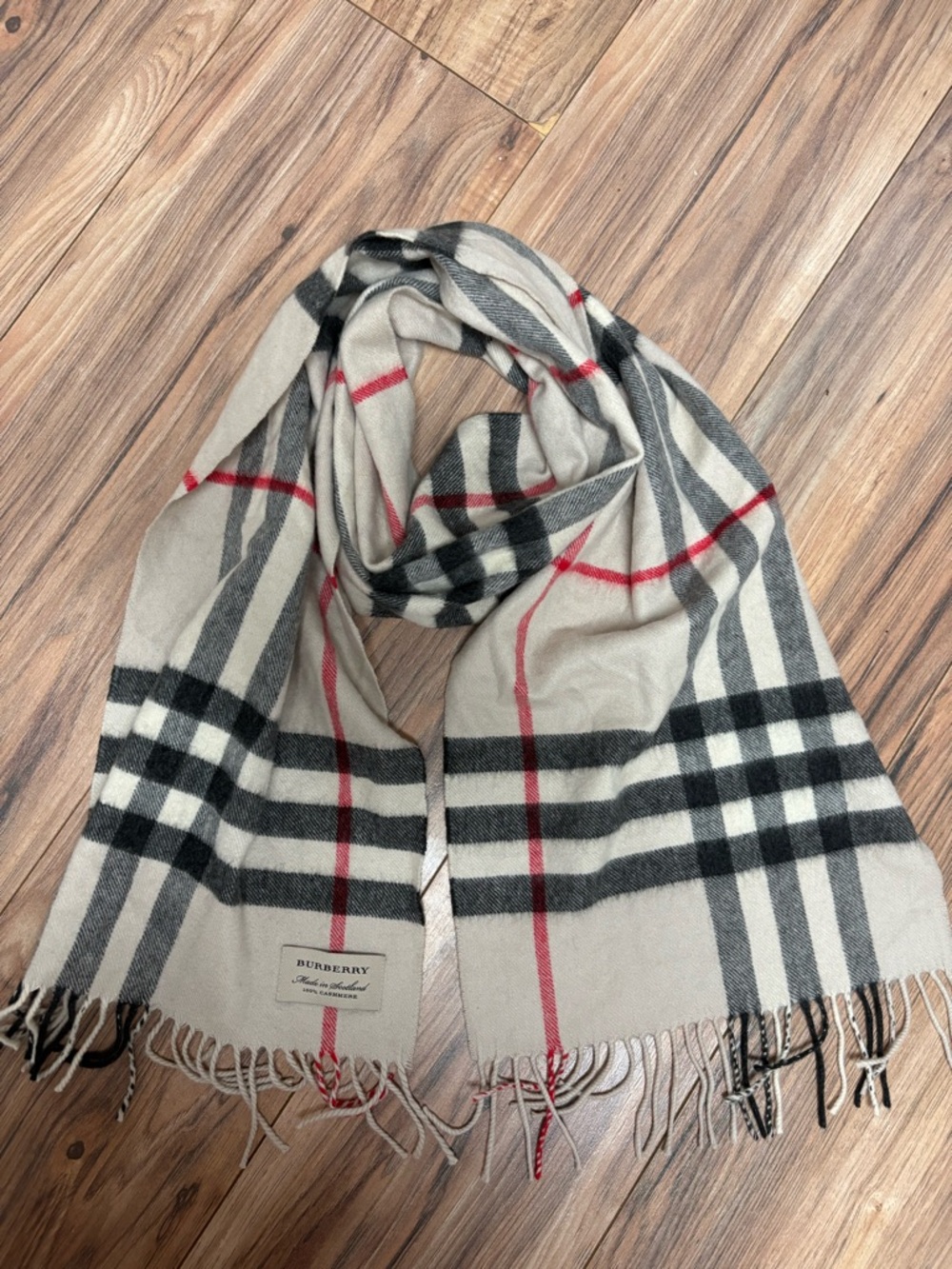 AUTHENTIC Burberry Beige, Black & Red Classic Check Cashmere Scarf - Picture 3 of 5